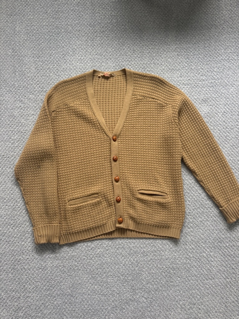 100% wool Hardy Amies Tan Waffle-Knit Button Front Women's Cardigan
